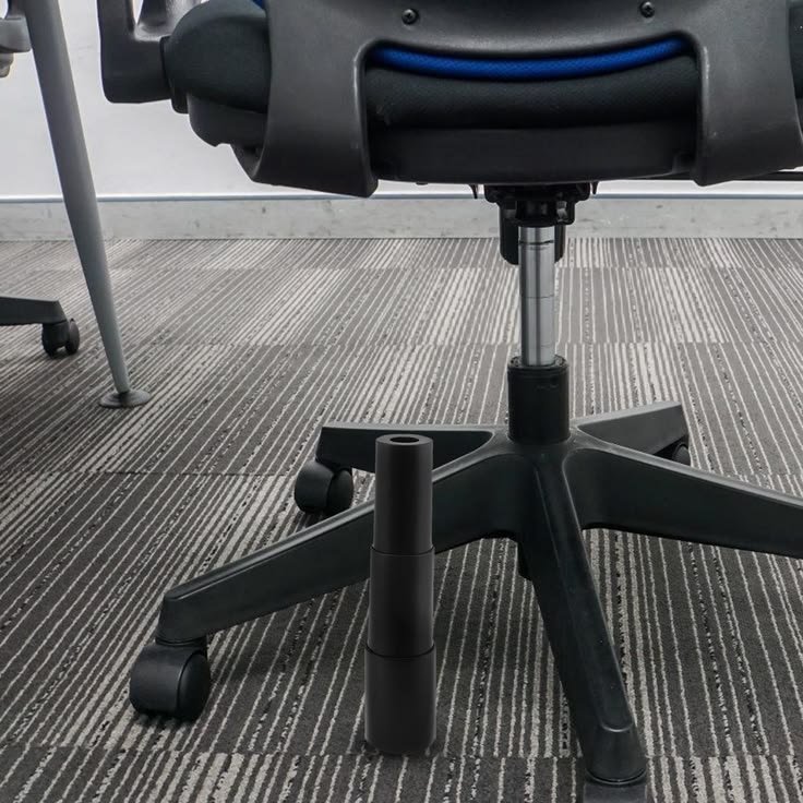 Chair seat and mechanism
